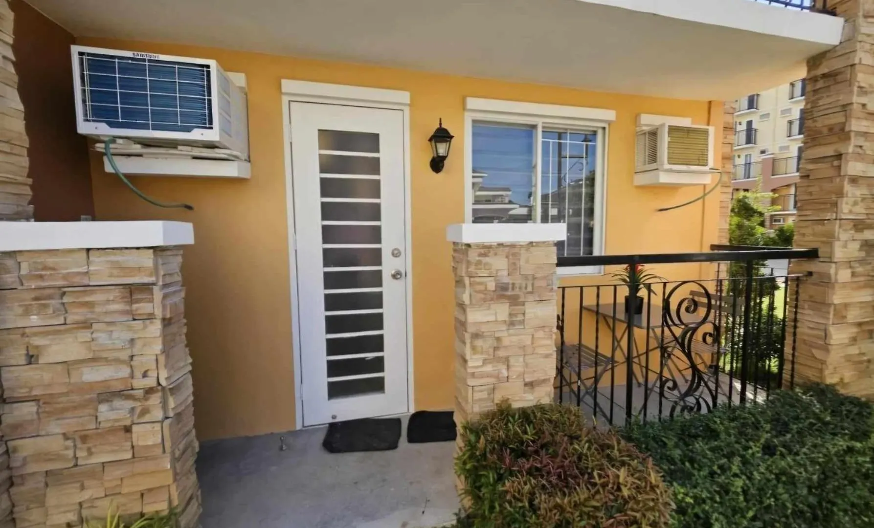 Hotel Your Davao Home At Arezzo Place Davao